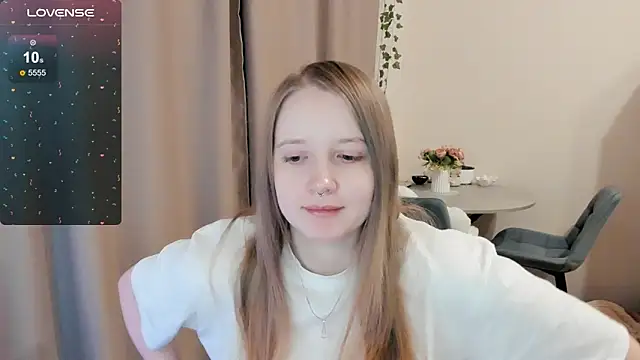 Snapshot of Alyaley chatting on December 16, 2025, 1:38 pm Alyaley online show from December 16, 2025, 1:38 pm