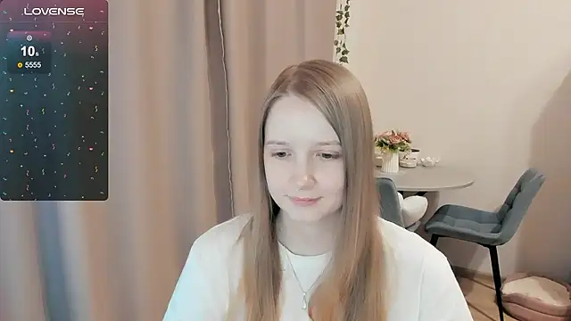 Snapshot of Alyaley chatting on January 10, 2026, 10:47 pm Alyaley online show from January 10, 2026, 10:47 pm