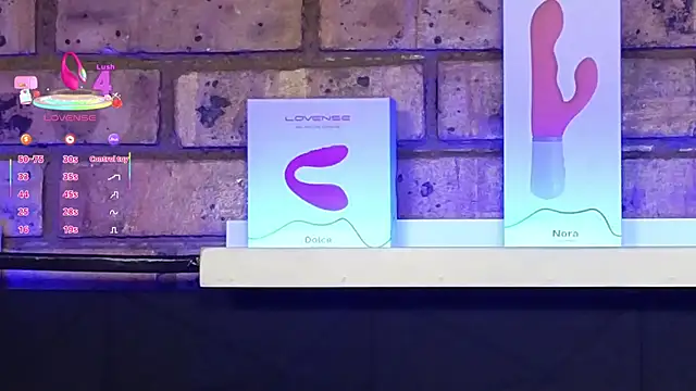 Astoria Moon online show from September 28, 2025, 7:19 pm