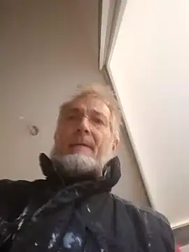 Snapshot of 60philippe chatting on December 8, 2024, 2:19 pm 60philippe online show from December 8, 2024, 2:19 pm