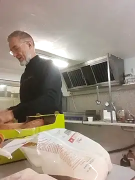 Snapshot of 60philippe chatting on December 19, 2024, 10:02 am 60philippe online show from December 19, 2024, 10:02 am