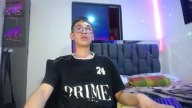 Mr daren  online show from February 18, 2025, 4:59 pm