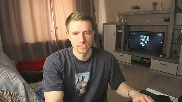 EthanPinkman online show from May 16, 2026, 6:21 am