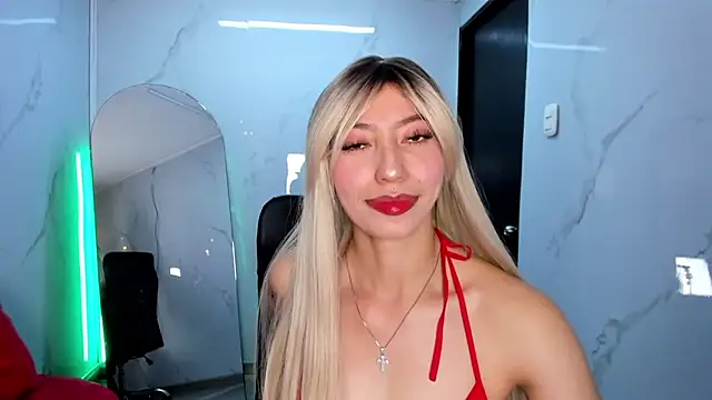 LilithCooperr  online show from September 24, 2025, 10:13 pm