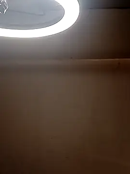 AmazonianMistress online show from November 7, 2025, 3:23 pm