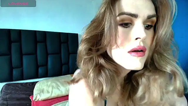 Snapshot of Aurora_doll23 chatting on April 28, 2026, 7:52 pm Aurora doll23 online show from April 28, 2026, 7:52 pm