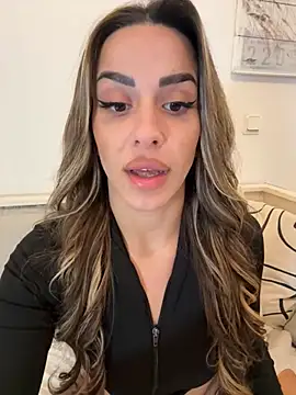 Alisa-Marie online show from December 5, 2025, 12:03 pm