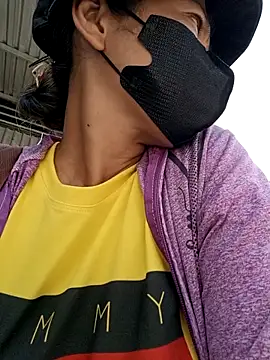 2HotAsain4u online show from March 5, 2025, 3:51 am