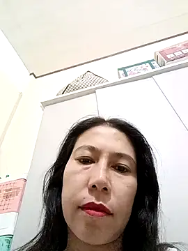 2HotAsain4u online show from April 19, 2026, 10:01 pm