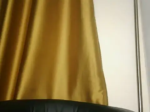 Mon cherrie  online show from March 20, 2026, 2:27 am