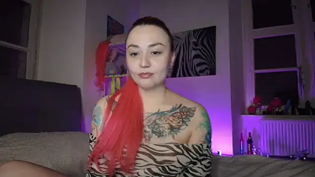 PinkHurricaneOfficial online show from March 17, 2025, 10:38 pm