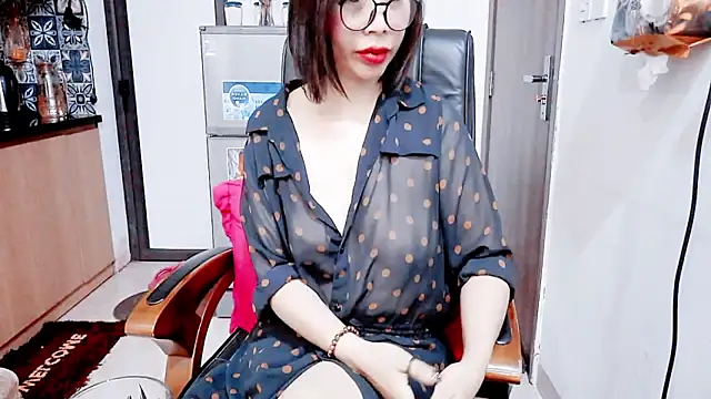 Miu-Le online show from March 5, 2026, 6:04 pm
