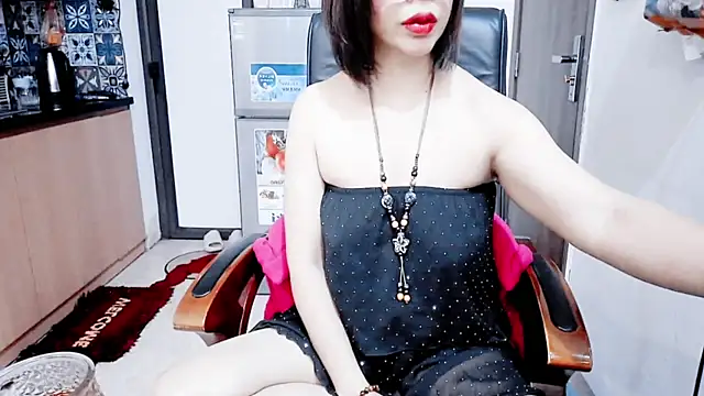 Miu-Le online show from March 18, 2026, 5:54 am