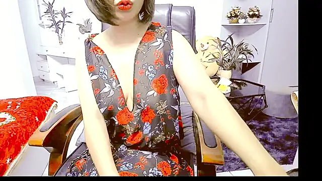 Miu-Le online show from May 13, 2026, 10:56 am