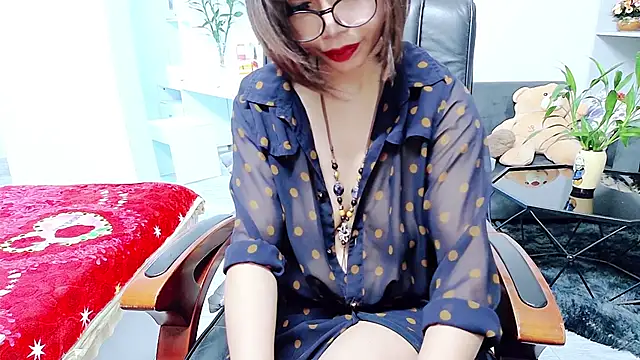 Miu-Le online show from May 23, 2026, 4:50 am