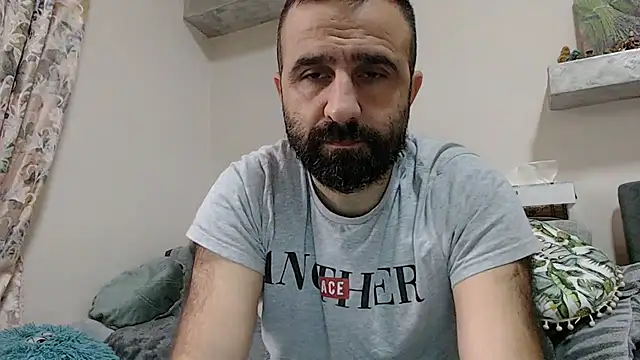 Snapshot of ivat80 chatting on December 8, 2024, 7:26 am ivat80 online show from December 8, 2024, 7:26 am