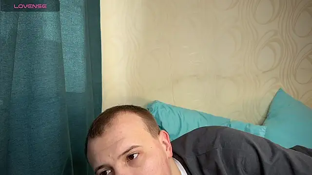 MrMrsRight online show from February 24, 2025, 9:53 am