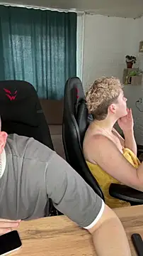 MrMrsRight online show from September 27, 2025, 8:41 am