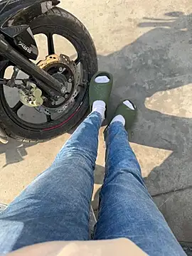 Cum on your tityyy online show from January 12, 2026, 9:25 am