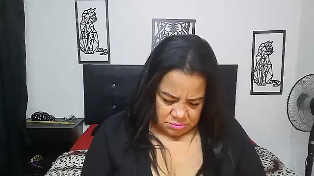 Shanttal0272 online show from January 11, 2026, 4:56 pm