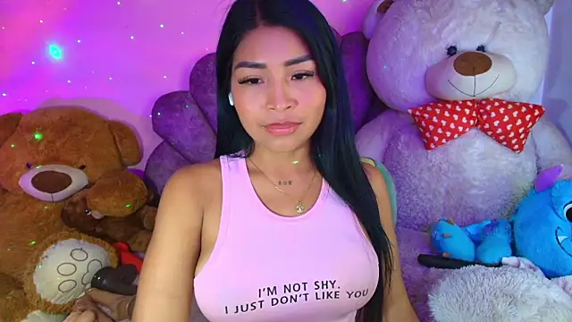 Snapshot of Pocahontascute_33 chatting on March 9, 2026, 4:44 pm Pocahontascute 33 online show from March 9, 2026, 4:44 pm