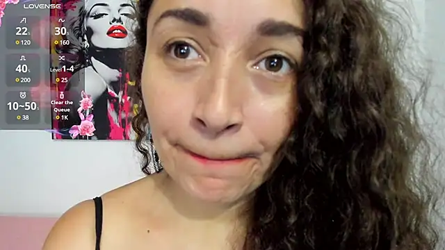  luna  sweet  online show from March 19, 2025, 9:27 pm