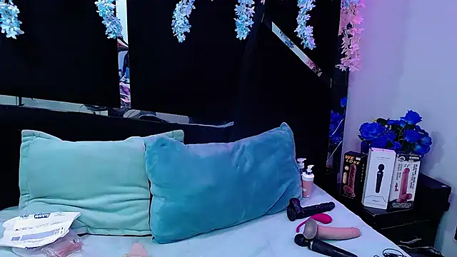 Cocoo Nuth online show from March 15, 2025, 3:07 am