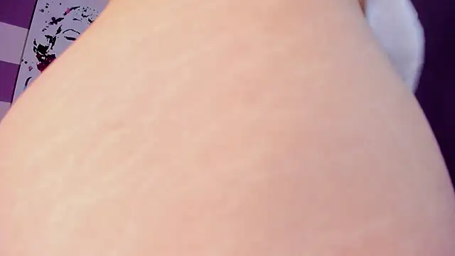 Snapshot of Alli_cooper chatting on January 30, 2025, 12:18 am Alli cooper online show from January 30, 2025, 12:18 am