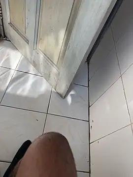 Snapshot of Black-mamba-madingo chatting on December 19, 2025, 1:18 pm Black-mamba-madingo online show from December 19, 2025, 1:18 pm