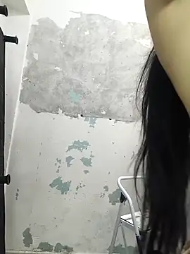 chaymae nah  online show from April 3, 2026, 7:45 pm