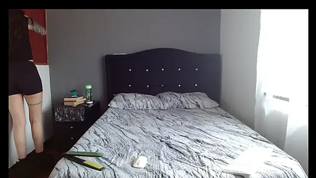 Emilia 1995 online show from February 25, 2026, 4:38 pm