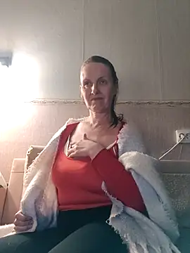 Snapshot of Evelina_cute chatting on December 26, 2024, 7:38 pm Evelina cute online show from December 26, 2024, 7:38 pm