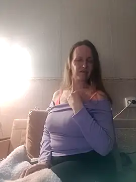Snapshot of Evelina_cute chatting on February 2, 2025, 9:13 pm Evelina cute online show from February 2, 2025, 9:13 pm