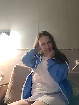 Snapshot of Evelina_cute chatting on February 25, 2025, 6:53 pm Evelina cute online show from February 25, 2025, 6:53 pm