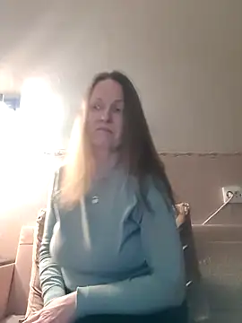 Snapshot of Evelina_cute chatting on March 2, 2025, 4:32 pm Evelina cute online show from March 2, 2025, 4:32 pm