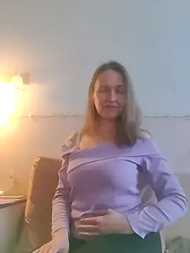 Evelina cute online show from November 26, 2025, 10:16 am