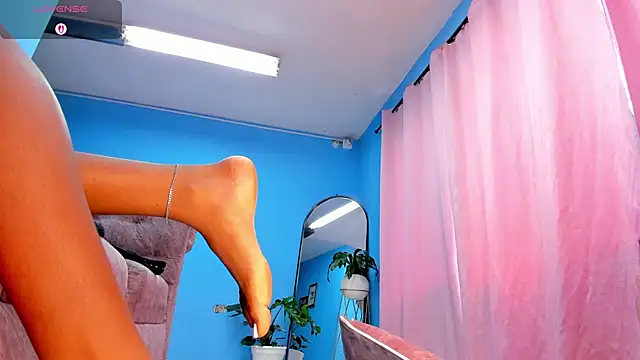 IsabellaBromsS online show from December 2, 2025, 5:08 pm