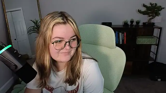 Snapshot of rodeobrii chatting on September 18, 2025, 2:57 am rodeobrii online show from September 18, 2025, 2:57 am