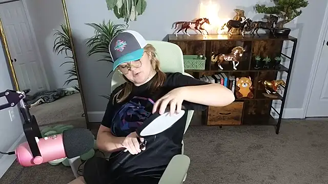 rodeobrii online show from November 4, 2025, 3:16 am