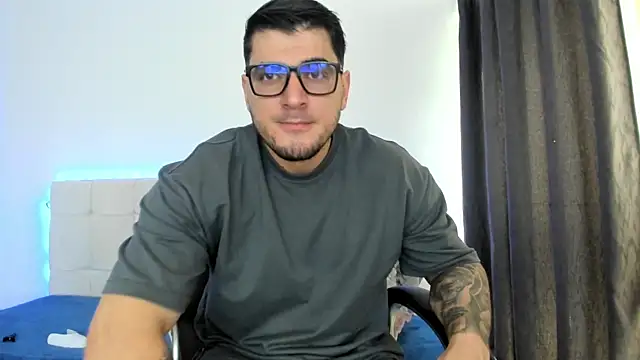 Teilor Creed online show from December 17, 2025, 8:15 pm