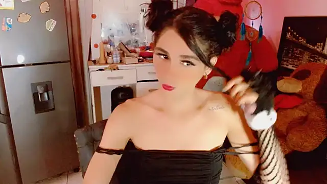 Snapshot of AngelicaDark chatting on February 9, 2025, 8:13 pm AngelicaDark online show from February 9, 2025, 8:13 pm
