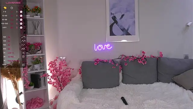 SallyReidj online show from December 19, 2025, 3:41 pm