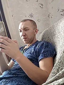 MityaXLoves online show from February 12, 2026, 6:41 am