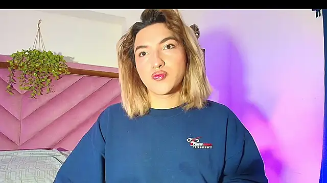 TomLondon  online show from October 22, 2025, 12:38 pm