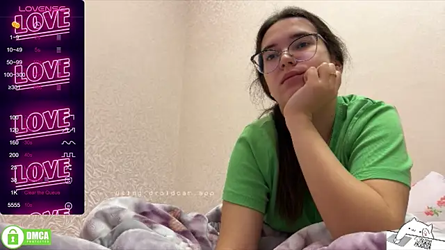 Snapshot of the_princese chatting on January 28, 2025, 8:04 pm the princese online show from January 28, 2025, 8:04 pm