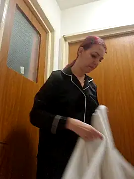 Evadesirex46 online show from February 19, 2026, 11:39 am