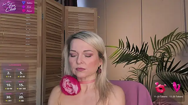 Gloria Lovely online show from March 18, 2025, 11:30 am