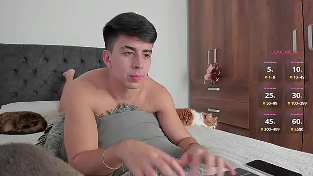 Snapshot of jordanmuskk chatting on December 17, 2025, 10:38 pm jordanmuskk online show from December 17, 2025, 10:38 pm