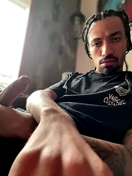 Snapshot of hotcamboy420 chatting on December 4, 2024, 6:50 pm hotcamboy420 online show from December 4, 2024, 6:50 pm