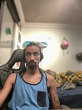 Snapshot of hotcamboy420 chatting on February 17, 2025, 3:25 am hotcamboy420 online show from February 17, 2025, 3:25 am